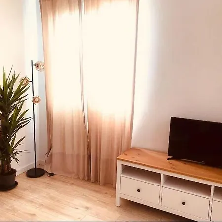Disfruta, Nuevo En Mentidero Apartment